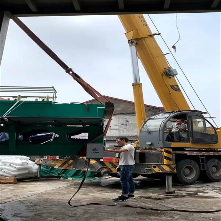 卢氏吊车怎么吊30米钢筋笼